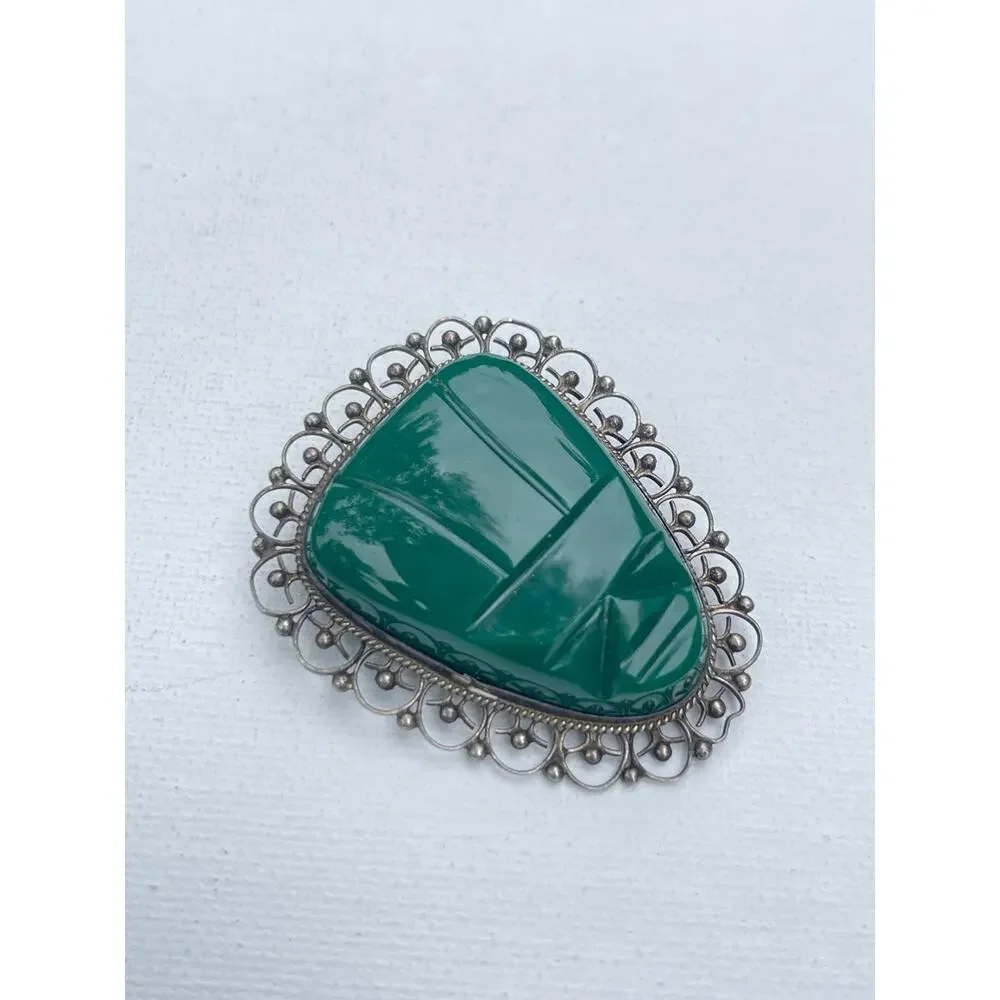 Vintage Mexican Carved Green Onyx Mask Brooch - Sterling Silver .80 Troy Oz